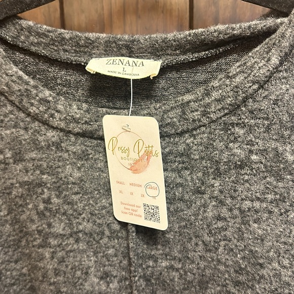 Zenana sweater NWT dark charcoal grey. Super soft. Size L - Picture 2 of 3